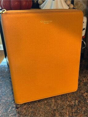 Coach Saffiano Leather  zip-around iPad/tablet case EUC